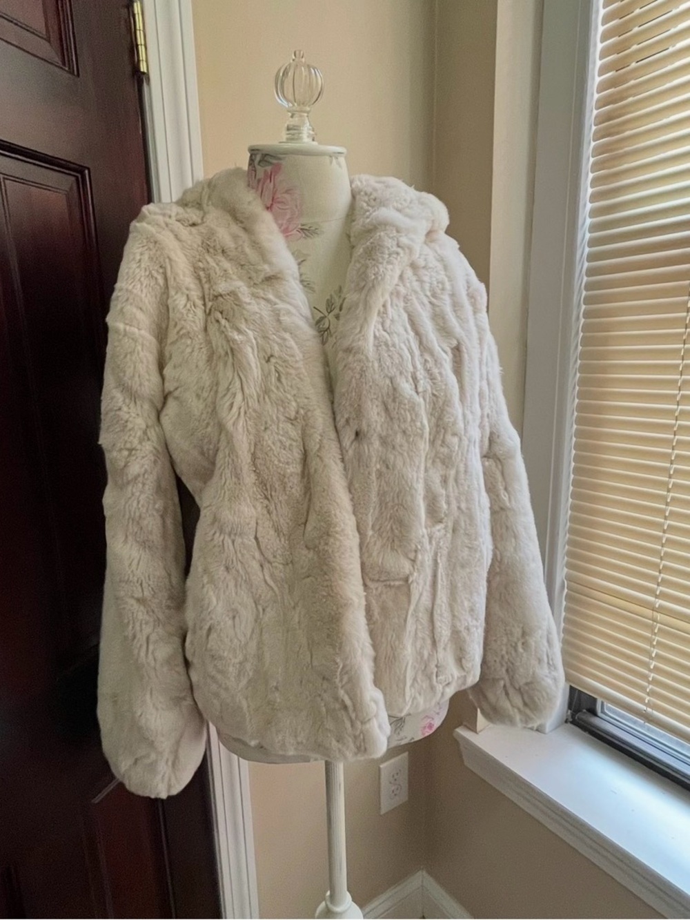 Women's Rabbit Fur Hooded Coat - Cream